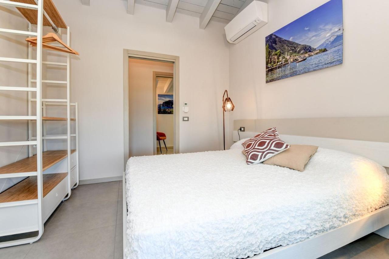 Gardaliva 5 Leilighet Manerba del Garda Eksteriør bilde